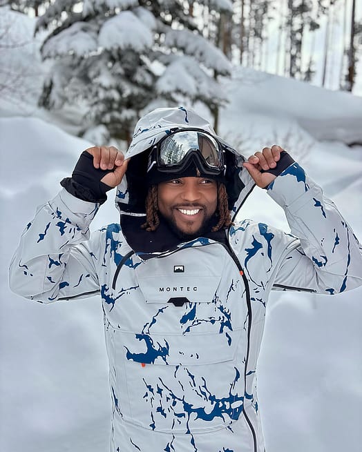 Customer @ainsley.06 in Doom Ski Jacket Men Ice