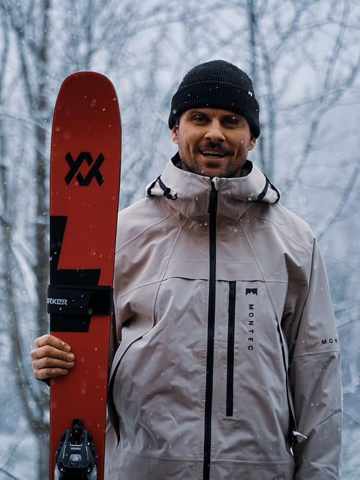 Customer @mario_mitteregger in Oracle Ski Jacket Men Sand