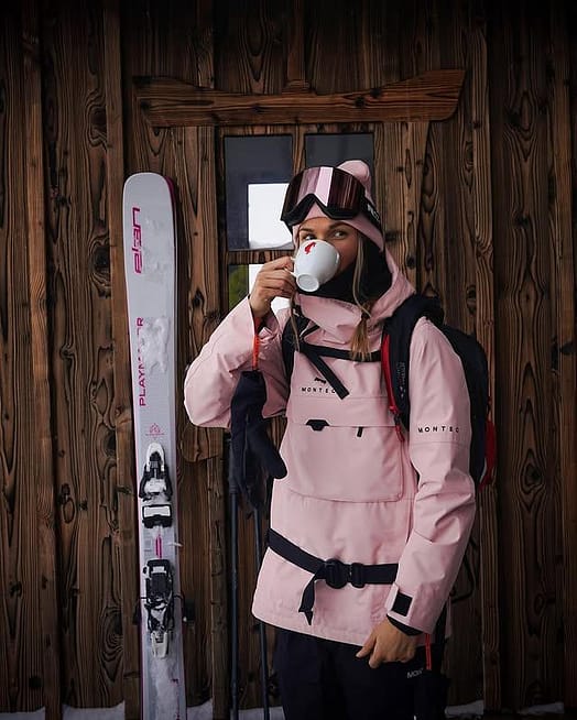 Client @vickanwahlen dans Dune W Veste Snowboard Femme Soft Pink