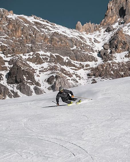 Cliente @felixwiemers en Arch Chaqueta Snowboard Hombre Metal Blue/Black