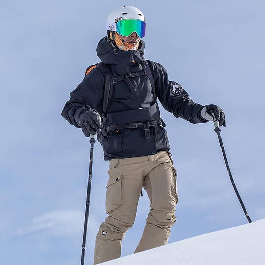Customer @__toniiboyaa__ in Typhoon 2020 Ski Jacket Men Black