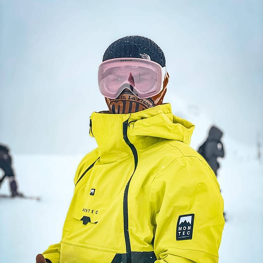 Customer @baptiste__bertin in Doom Ski Jacket Men Bright Yellow/Black/Phantom