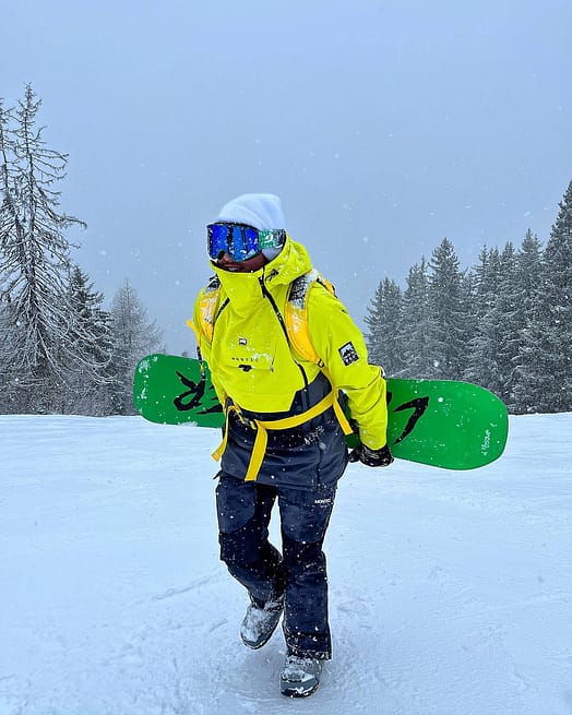 Customer @gtr_luso in Doom Ski Jacket Men Bright Yellow/Black/Phantom