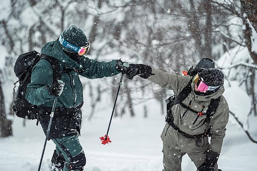 Client @mountain_swell dans Fawk Veste de Ski Homme Dark Atlantic/Black