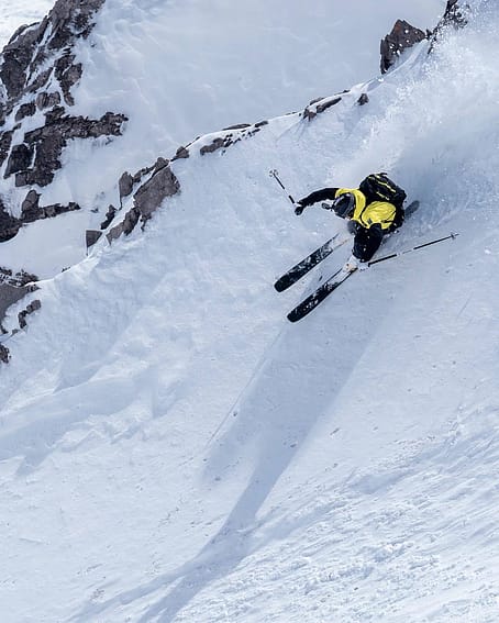 Customer @malmbeckjohan in Arch Snowboard Jacket Men Bright Yellow/Black