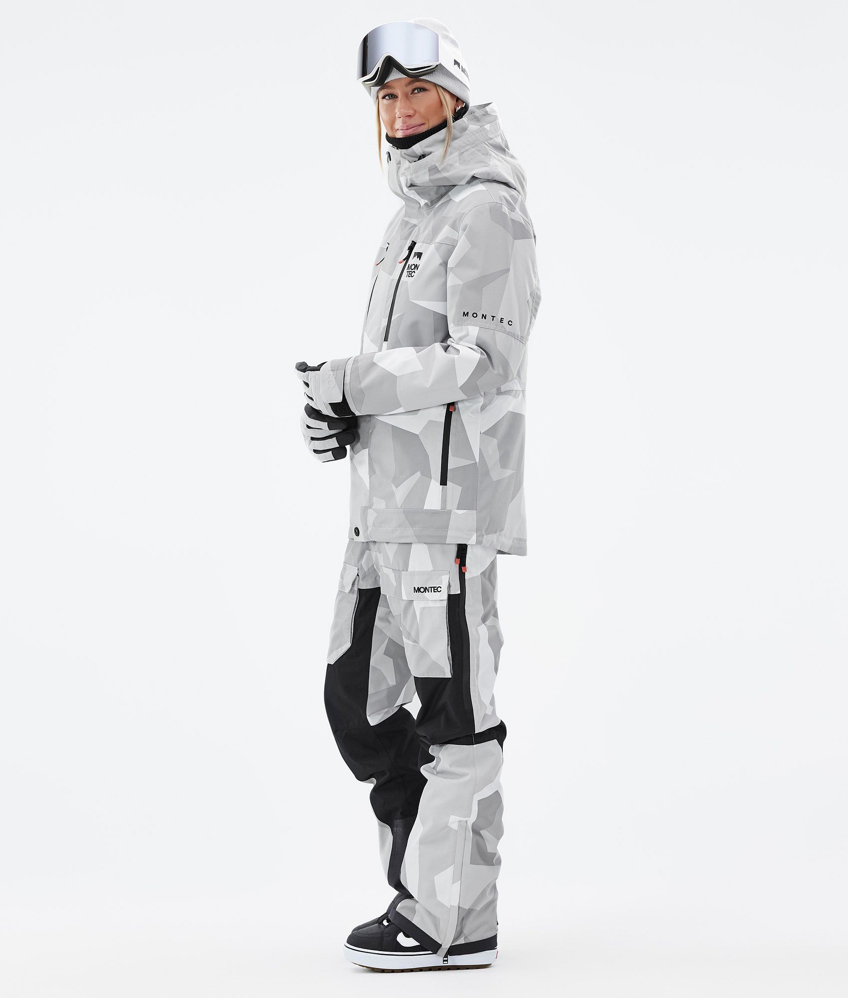 Marine Snow Camouflage Uniform | Military.com